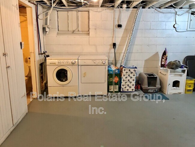 Foto del edificio - 3348 E Fall Creek Dr N