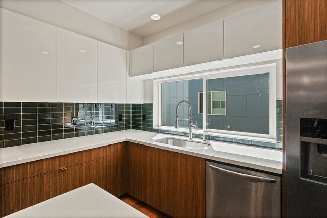 Building Photo - 6717 Alonzo Avenue Northwest#C C