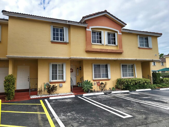 Foto del edificio - 8230 NW 10th St