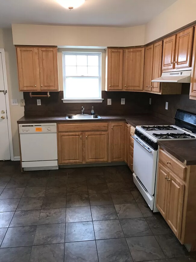 Foto del edificio - 1601 W 7th St
