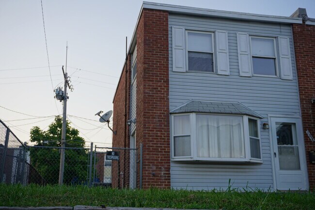 Foto del edificio - 7936 Wynbrook Rd
