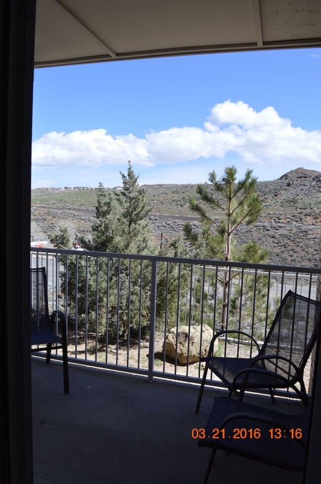 Foto del edificio - 4 Bedroom, 4 Bathrooms at The Edge at Reno