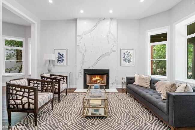 Foto del edificio - 4148 N Greenview Ave