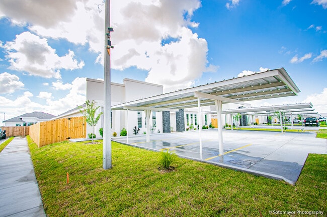 Building Photo - 3408 Golden Nugget