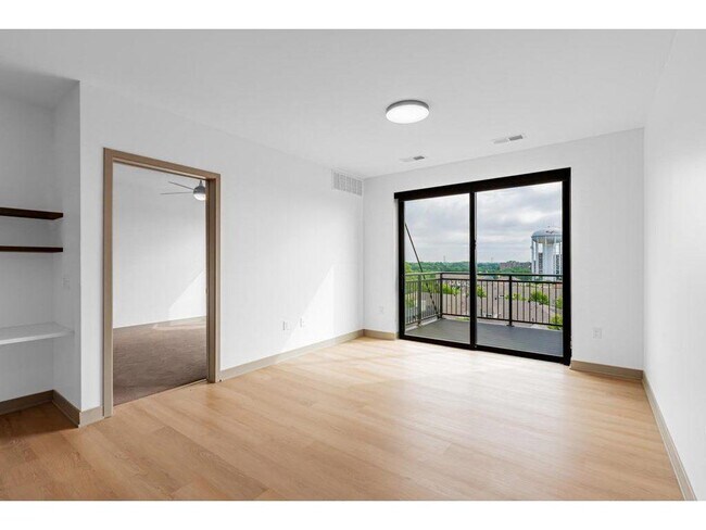 Foto del edificio - 640 Wisconsin Ave N