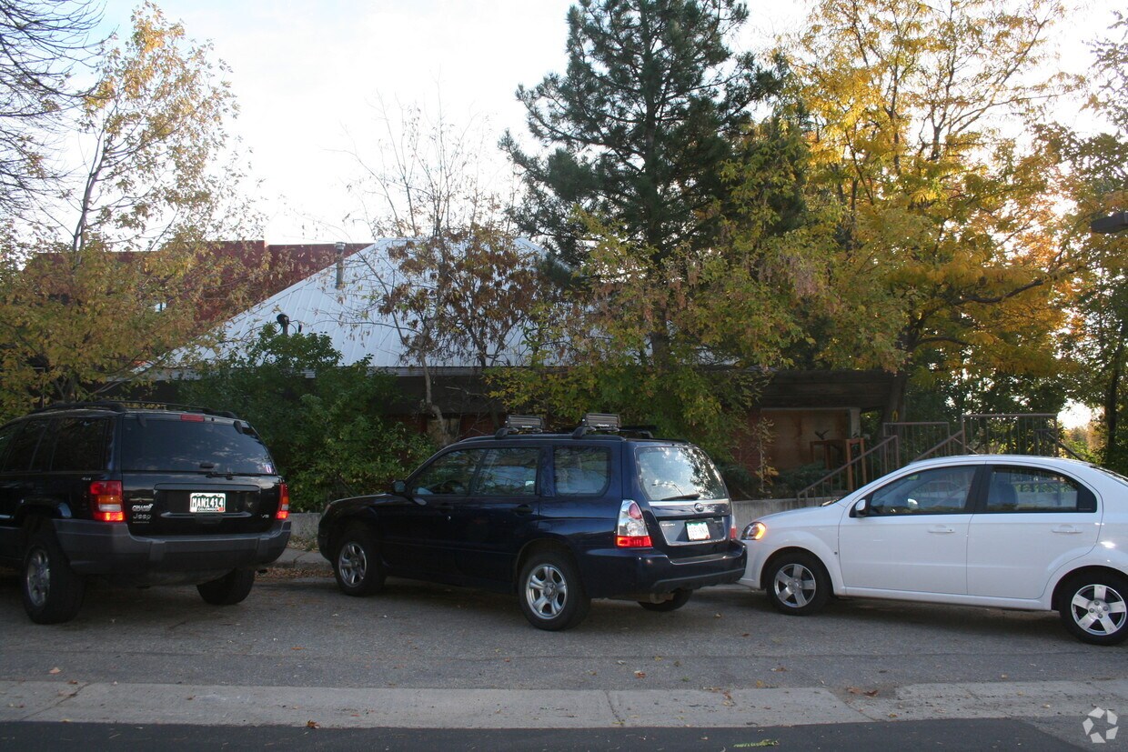 Foto principal - 601 Canyon Blvd