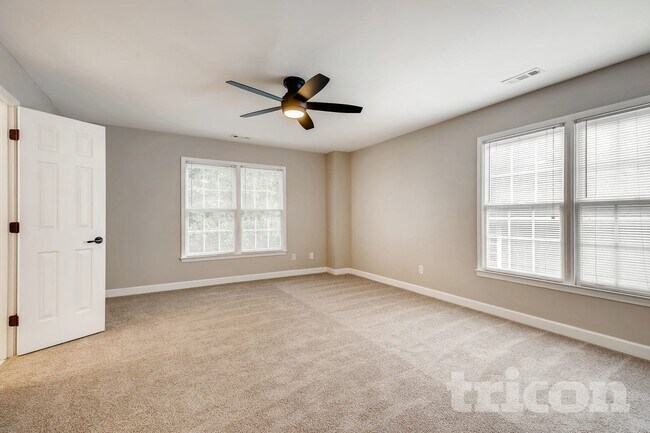 Foto del edificio - 4415 Gladwood Ln