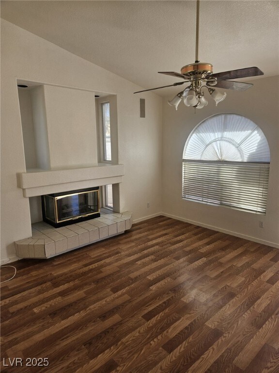 Foto del edificio - 1774 Silver Knoll Ave