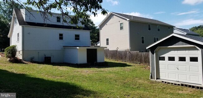 Foto del edificio - 13407 Keating Dr