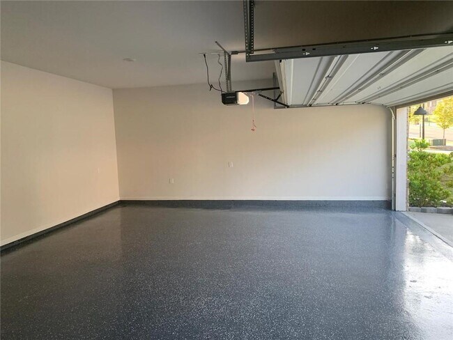 Foto del edificio - 5240 Loring St