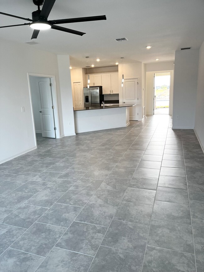 Building Photo - 8979 Chipping Square Ln