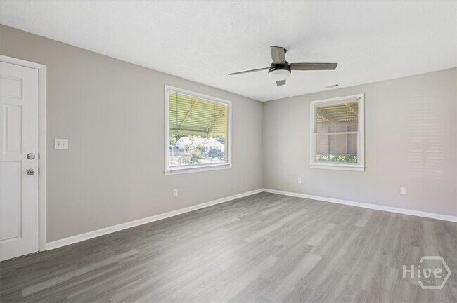 Foto del edificio - 2111 Hawthorne St