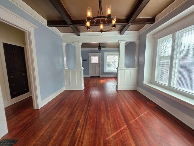 Building Photo - 1033 Carteret Ave