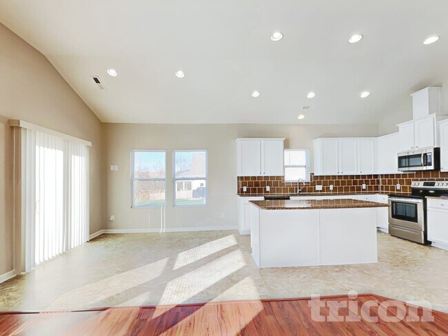 Foto del edificio - 3715 Gricklade Dr