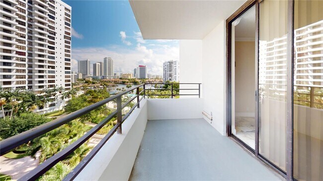 Building Photo - 600 Three Islands Boulevard