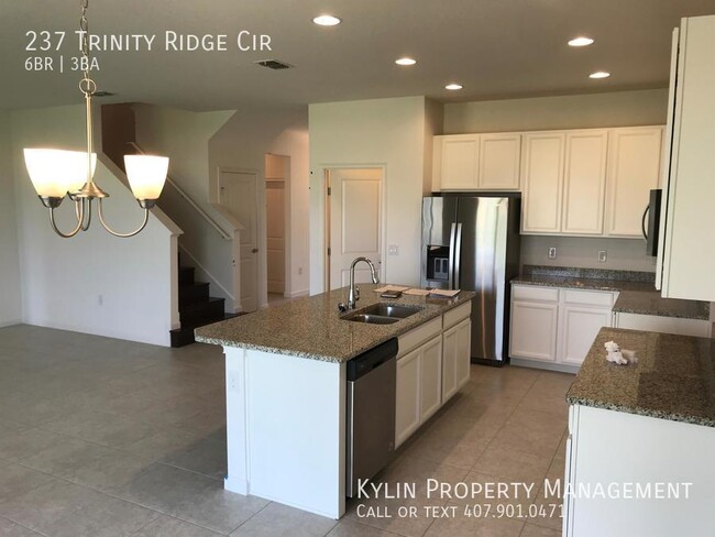 Foto del edificio - 237 Trinity Ridge Cir