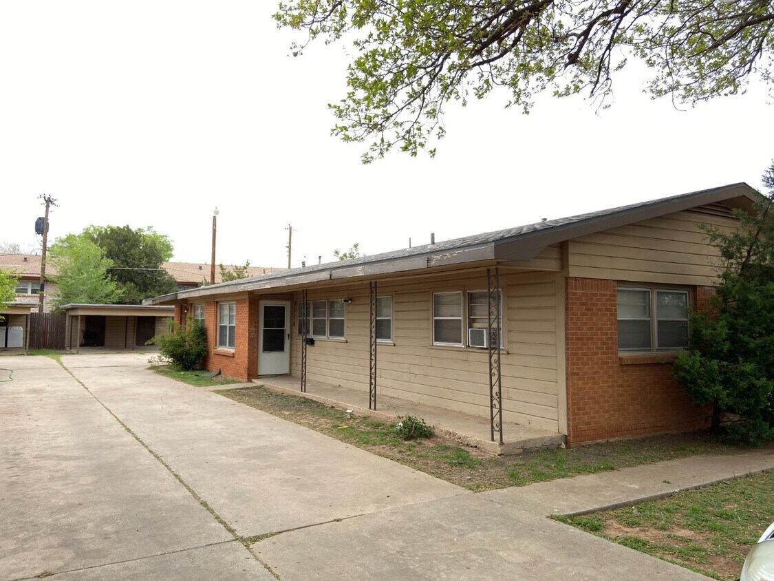 2404 46th St, Lubbock, TX 79412 Condo for Rent in Lubbock, TX