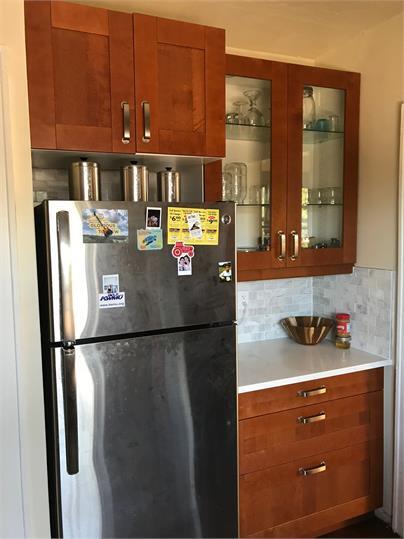 Kitchen - 3069 S Kinnickinnic Ave