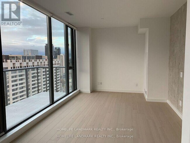 Building Photo - 81 Wellesley St E