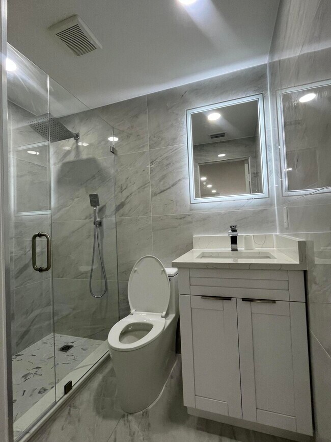 Building Photo - 4588 Old Okeechobee Rd