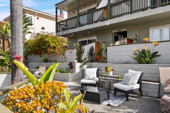 Building Photo - 2151 Manchester Ave