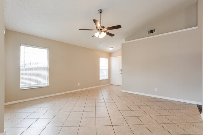 Building Photo - 628 Wechsler Cir