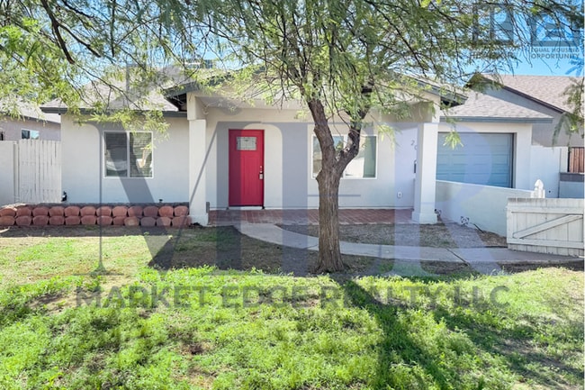 Photo - 5Bed/3Bath Home University/McClintock! $399 MOVE-IN SPECIAL! Ready for Immediate Move-In!