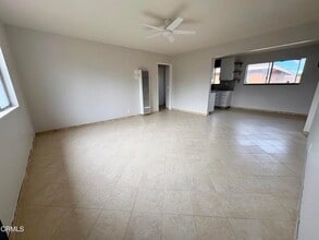 Building Photo - 1951 N Ventura Rd