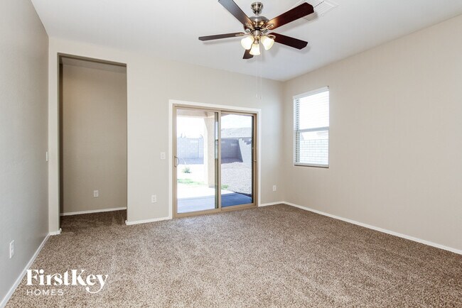 Building Photo - 8492 S 256th Dr