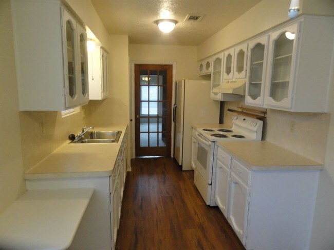Foto del edificio - 16414 Paint Rock Rd