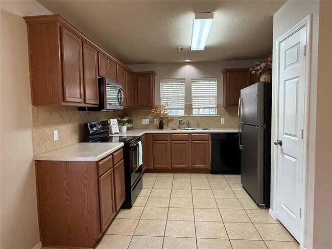 Foto del edificio - 520 Rolling Oak Dr