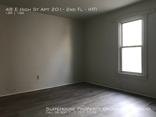 Building Photo - 48 E High St