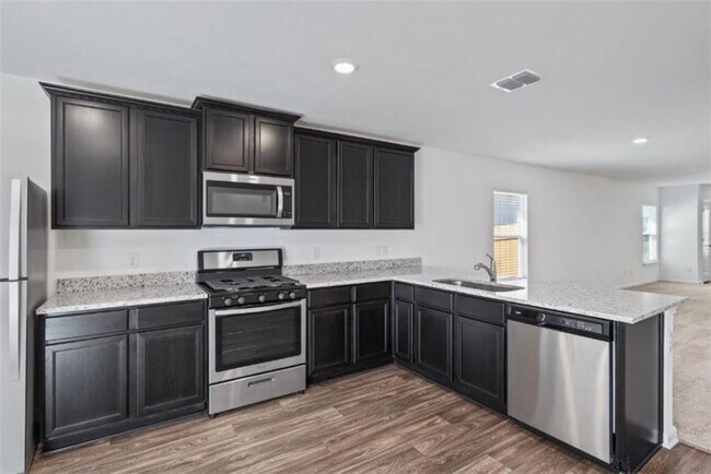 Building Photo - 740 Shoal Crk