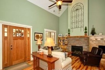 Building Photo - 12 Highland Grove Rd