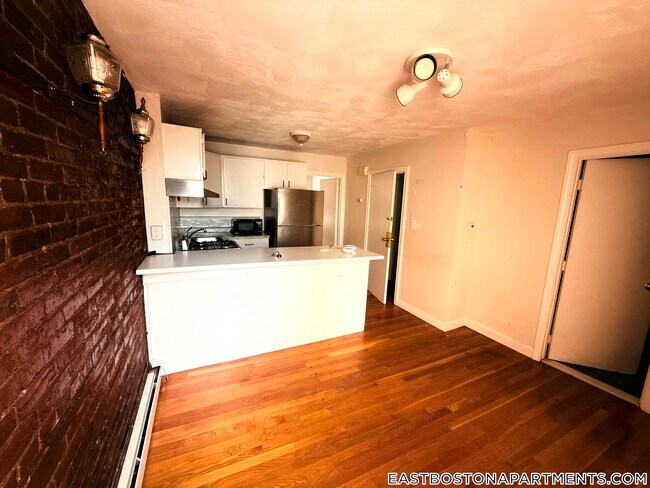 Foto del edificio - 145 Princeton St