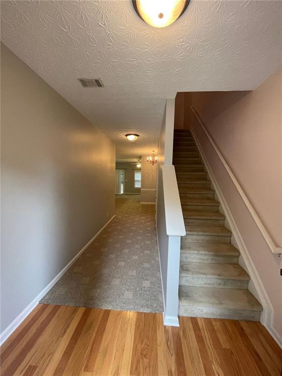 Foto del edificio - 1028 Montague Pl Ct