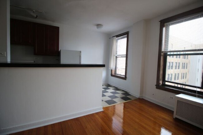 941 W Carmen - 941 W Carmen Ave
