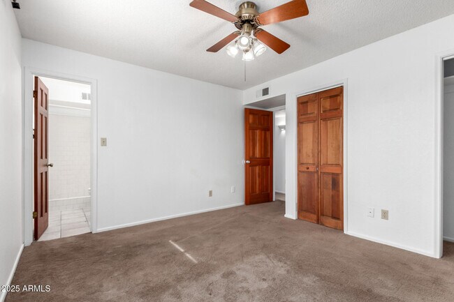 Foto del edificio - 1341 W Shannon St