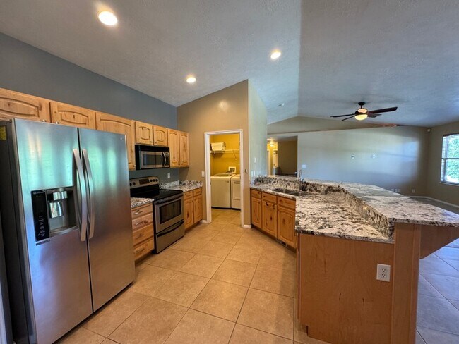 Foto del edificio - 8291 Water Oak Dr