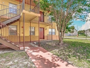 Building Photo - 744 Wyman Ct
