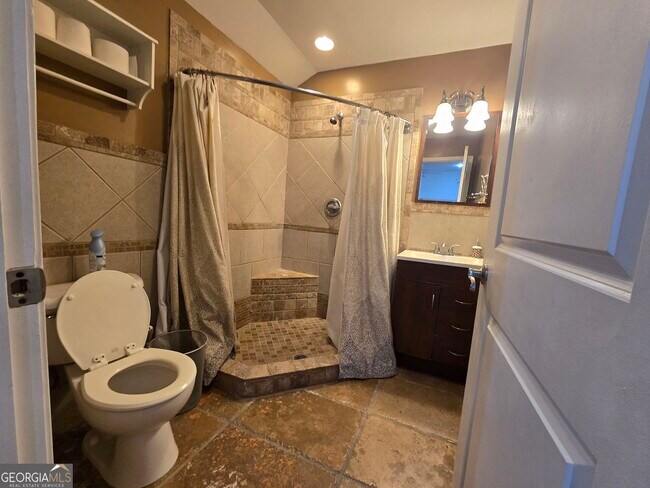 Foto del edificio - 194 Centennial Way