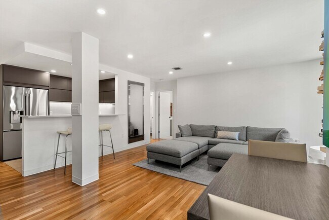 Foto del edificio - 84 Gainsborough St