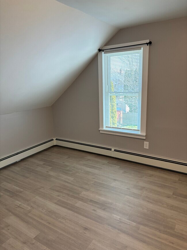 Foto del edificio - 82 Lyon Ave