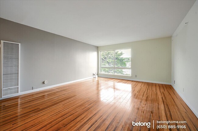 Building Photo - 135 Red Rock Way