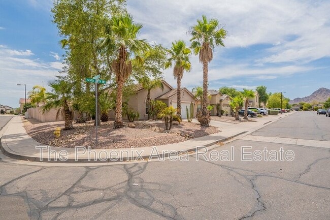 Foto del edificio - 3049 W Silver Creek Dr