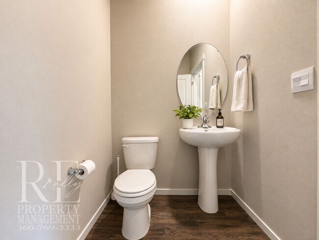 Foto del edificio - 6657 Yorktown Pl NE