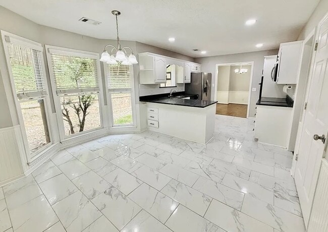 Building Photo - 7642 Timberdale Dr