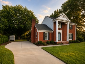 Building Photo - 6210 Creek Bend Dr