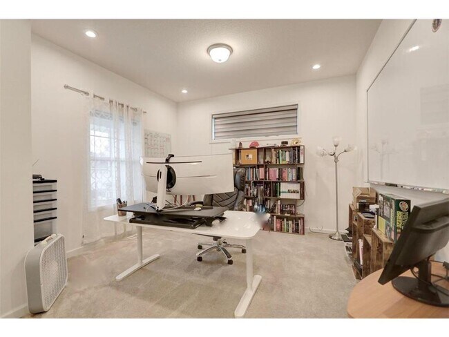 Foto del edificio - 171 Maple Terrace
