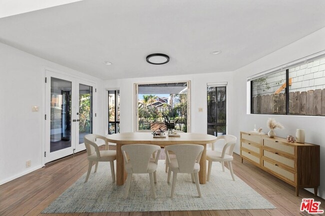 Foto del edificio - 2316 Strongs Dr